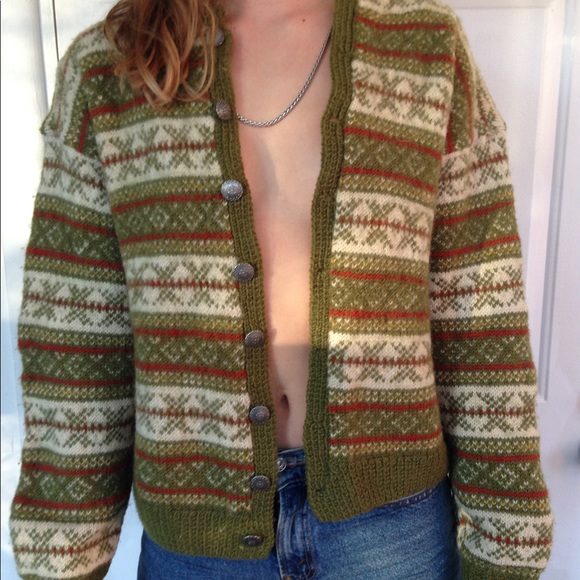 Hand knit Norway sweater - Picture 1 of 8